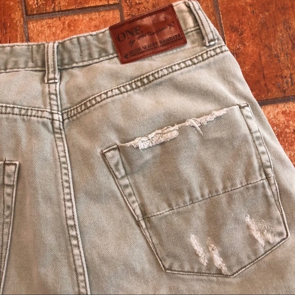 One Teaspoon Bandits High Waisted Jean Shorts - Picture 3 of 7